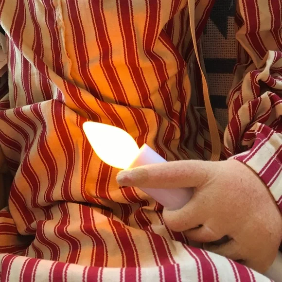 Joe Spencer Gathered Traditions Ebenezer Scrooge Doll - Picture 5 of 7